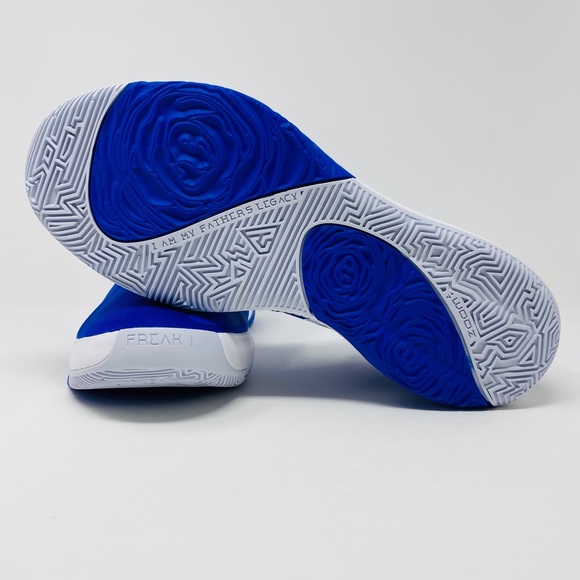Nike Zoom Freak 1 Performance Basketball Shoe - Picture 5 of 7
